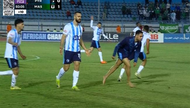 هدف تعادل بيراميدز مع المصري (11) مروان حمدي