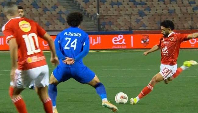 مروان عطية كاد ان يسجل هدف صاروخي في مرمي سموحة