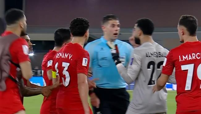 غضب شديد من لاعبين شباب الاهلي بعد نهاية مباراة ماتشيدا في دوري ابطال اسيا