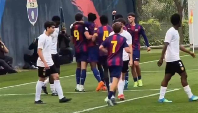 هدف حمزة عبد الكريم الاول في مباراة برشلونة ومونتكارلو بالدوري الإسباني للشباب