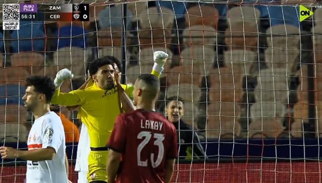 محمد عواد يتصدي لركلة جزاء امام الزمالك بالدوري المصري