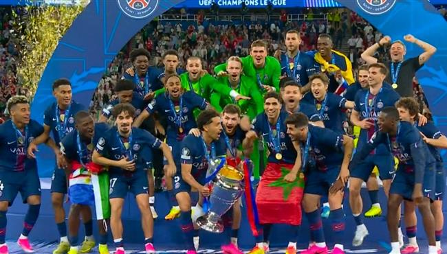 مراسم تتويج باريس سان جيرمان بطلا لـ دوري ابطال اوروبا
