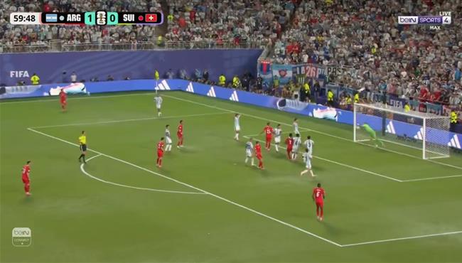 تصدي إيميليانو مارتينيز يحرم سويسرا من تسجيل هدف امام الارجنتين بكأس العالم