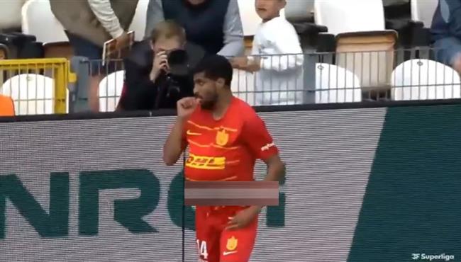 هدف ابراهيم عادل الرائع من مقصية في مرمي سيليكبورج بالدوري الدنماركي