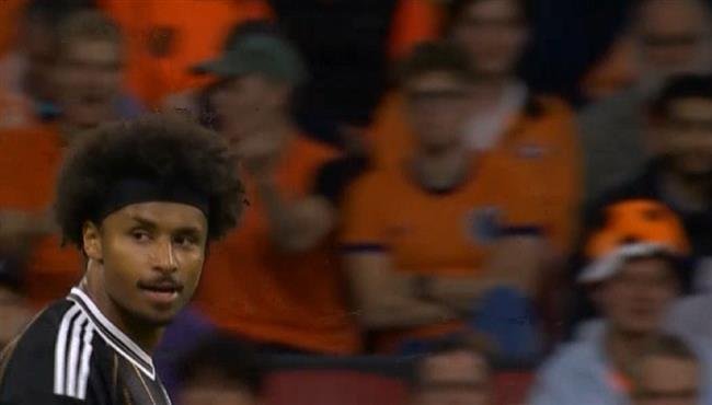 كريم اديمي يهدر فرصة لا تصدق امام هولندا بدوري الامم الاوروبية