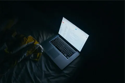 الفرق بين الجيميل والايميل